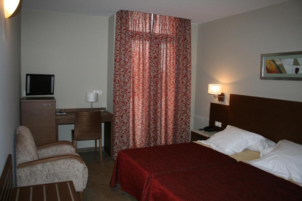 Hotel Ciutat de Carlet Kamer foto